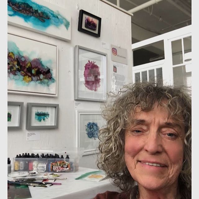 BraidStStudios's tweet photo. “Hi! I am Fran Friesen, an artist at the 100 Braid St Studios. Since I discovered Alcohol Inks a year and a half ago it has been an exciting time of discovery to this new to me medium. I love the flow of the inks that lends itself so well to abstraction.… https://t.co/08CwEIHwDz https://t.co/v8lxcwiyKH