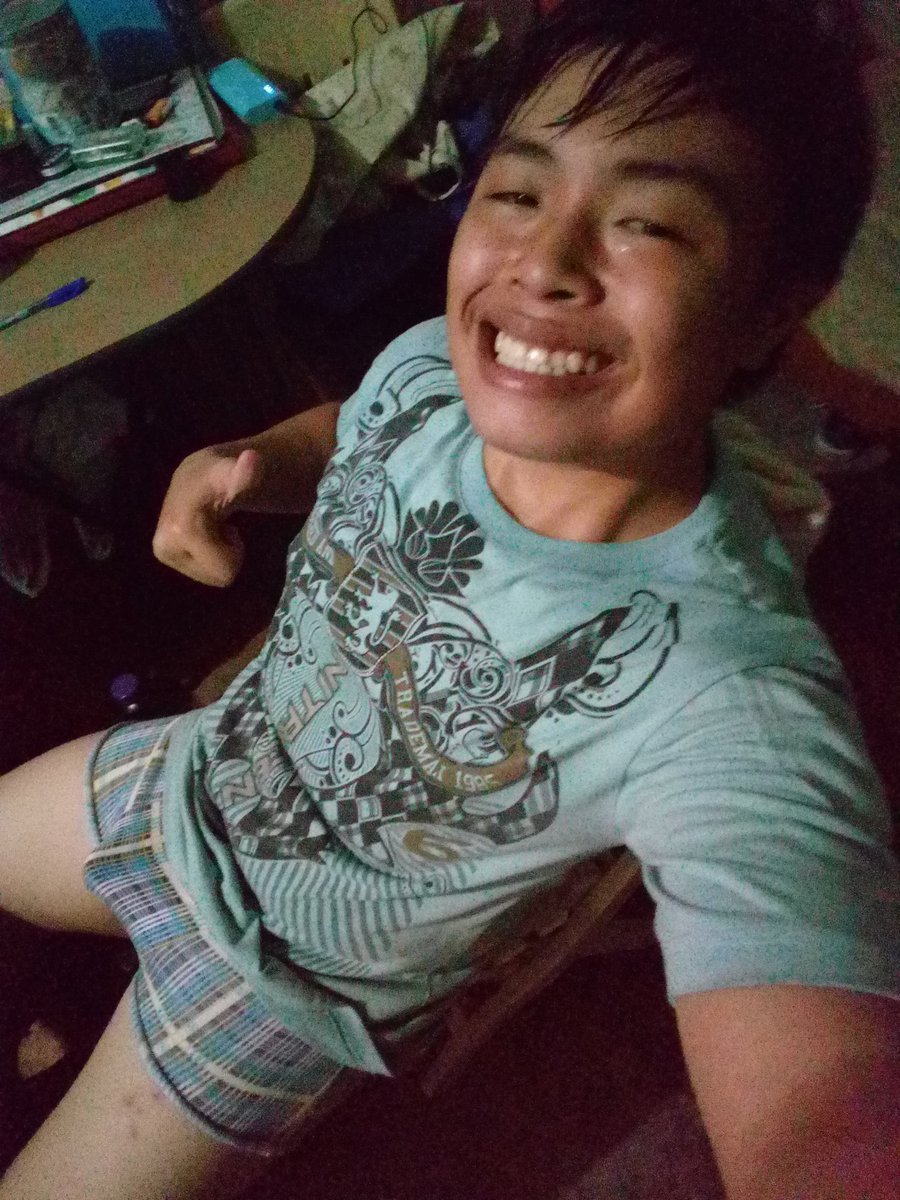 DavidKrisHank1's tweet photo. Workout mode makes your life strong and kicking balls...
#workoutmotivation
@pinoygaysexx @PinoyGrimm #sweaty #bulges #exercise #Fitness Fitnesssd https://t.co/xPcZ8ihWTx