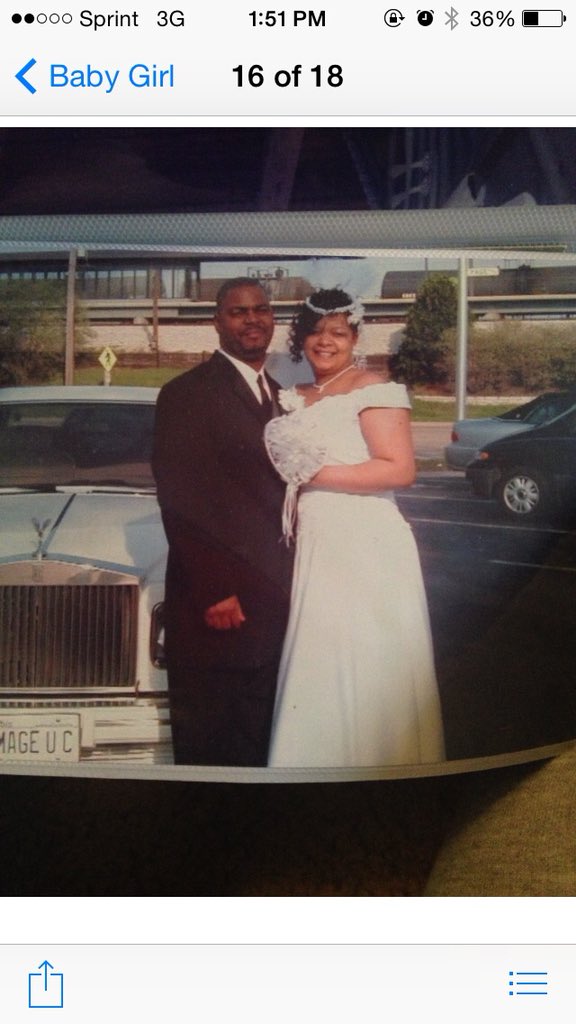 vadeja_'s tweet photo. today is my parents 17th anniversary 😢💕 i’ve learned so much from them! never saw a love this strong 🤞🏾 thanks for teaching me😘 mr & mrs grace. #32yearstogether 😩 https://t.co/rtGd7ZM9GH
