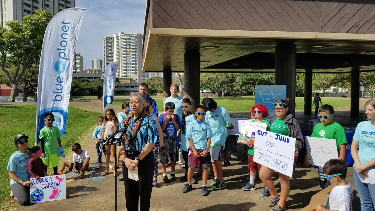 BluePlanetFound's tweet photo. So inspiring to see the community come together to draw the line on climate change today! See @HawaiiNewsNow coverage of the Blue Line Project at https://t.co/csUBawBhjI. #BlueLineProject #DrawTheLine #ClimateChange #SeaLevelRise https://t.co/zLwktPutTg