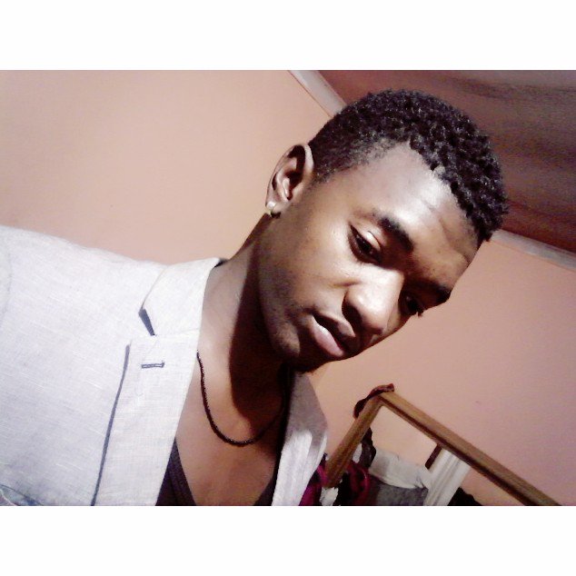 deemayron_ugly's tweet photo. https://t.co/6xih1EQjwC