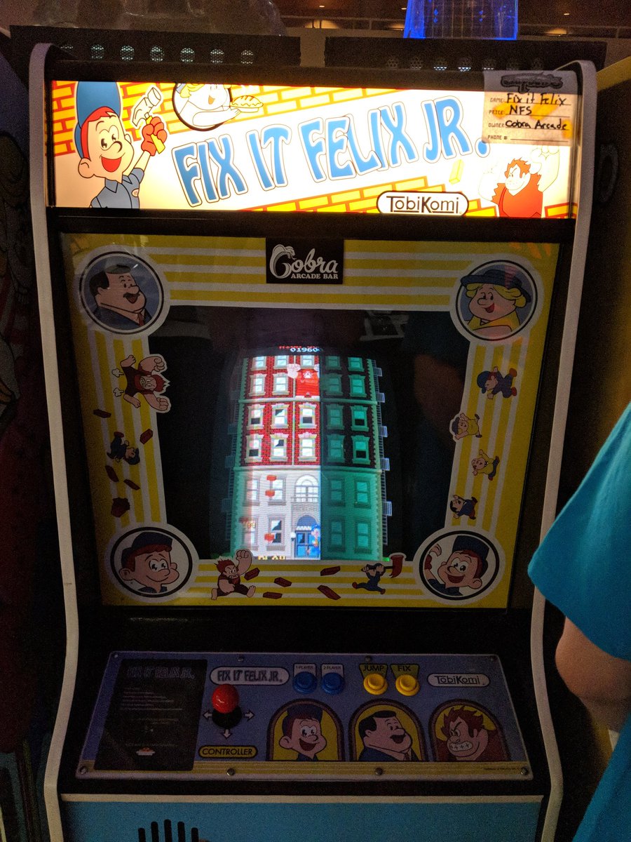 CassMutt's tweet image. Omg I had an amazing time at #ZapCon today!! Joined a PinGolf tournament and played tons of my favorite arcade games :) thanks for hanging out @TekFaux @RanatokiParalax @sykio_cat