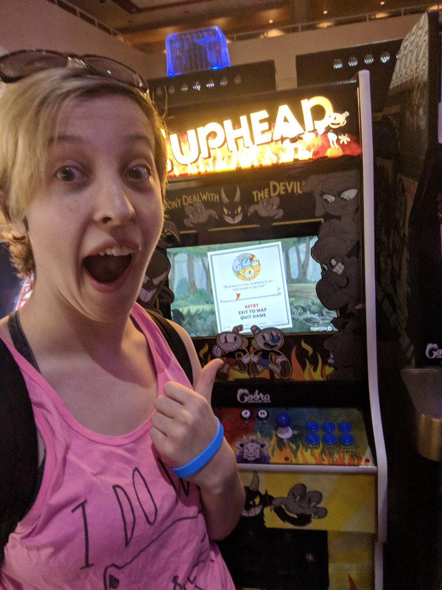 CassMutt's tweet image. Omg I had an amazing time at #ZapCon today!! Joined a PinGolf tournament and played tons of my favorite arcade games :) thanks for hanging out @TekFaux @RanatokiParalax @sykio_cat