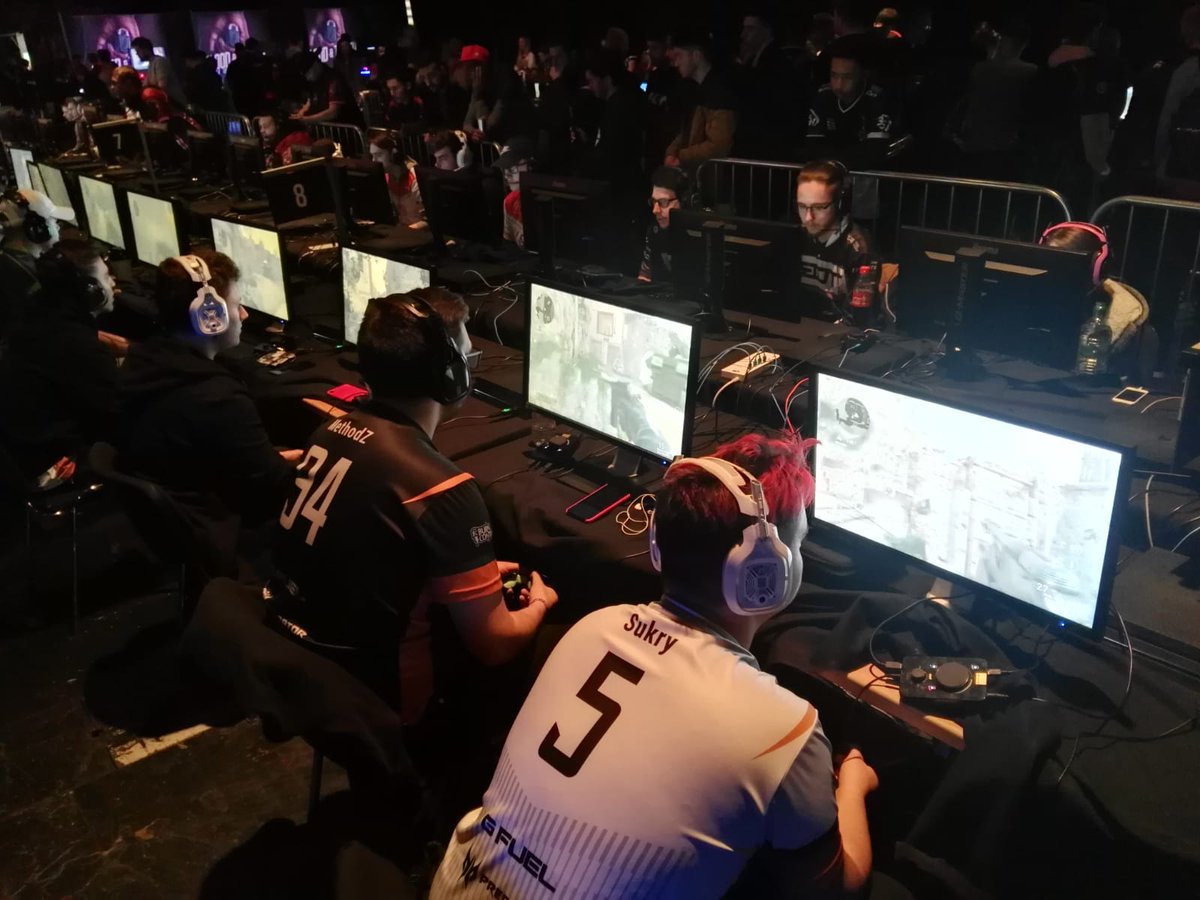 TeamHeretics's tweet photo. ¡Lo hemos vuelto a conseguir!
Pasamos al Championship Bracket tras imponernos por 3-1 en un partido disputado hasta el último segundo.
#ExploringSeattle #VamosHeretics https://t.co/fAQUEkUzVc