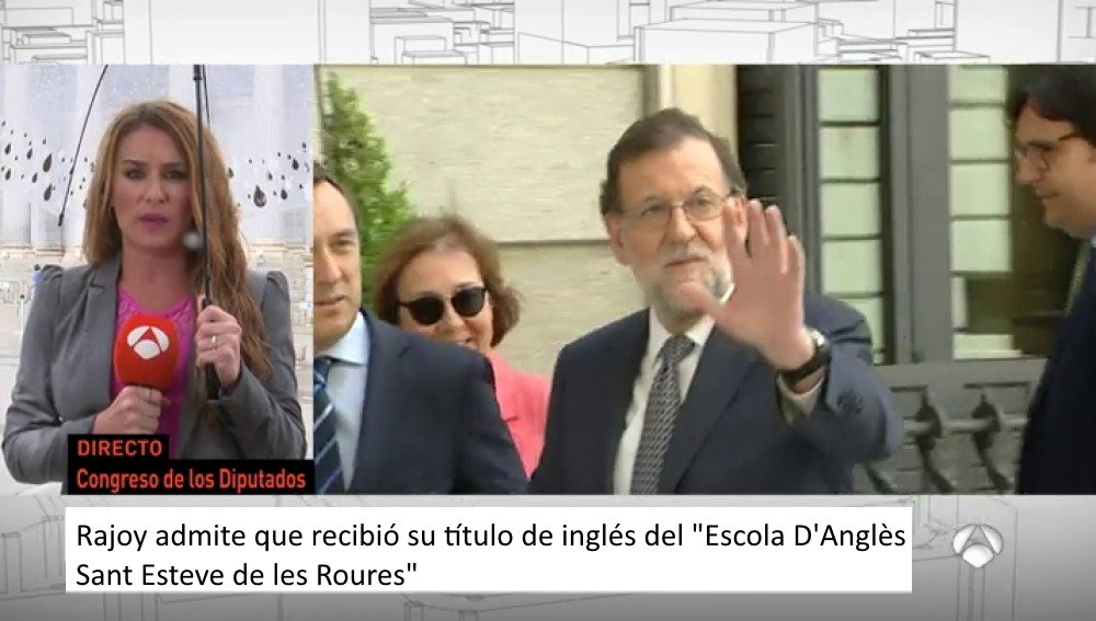 Good news for <a href="/Angles_Roures/">Escola D'Anglès Sant Esteve de les Roures</a> ! The president of Spain has told everyone about our honorary title that we gave him. He now has an honorary "Excellence in English"