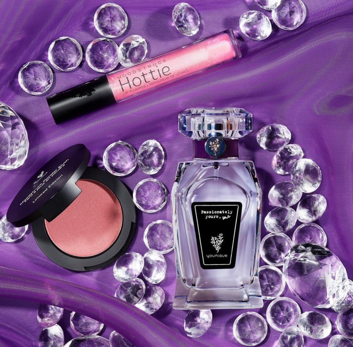 KahaleMarion's tweet image. A Million Reasons #lipplumper #pressedblusher #youniquefragrance