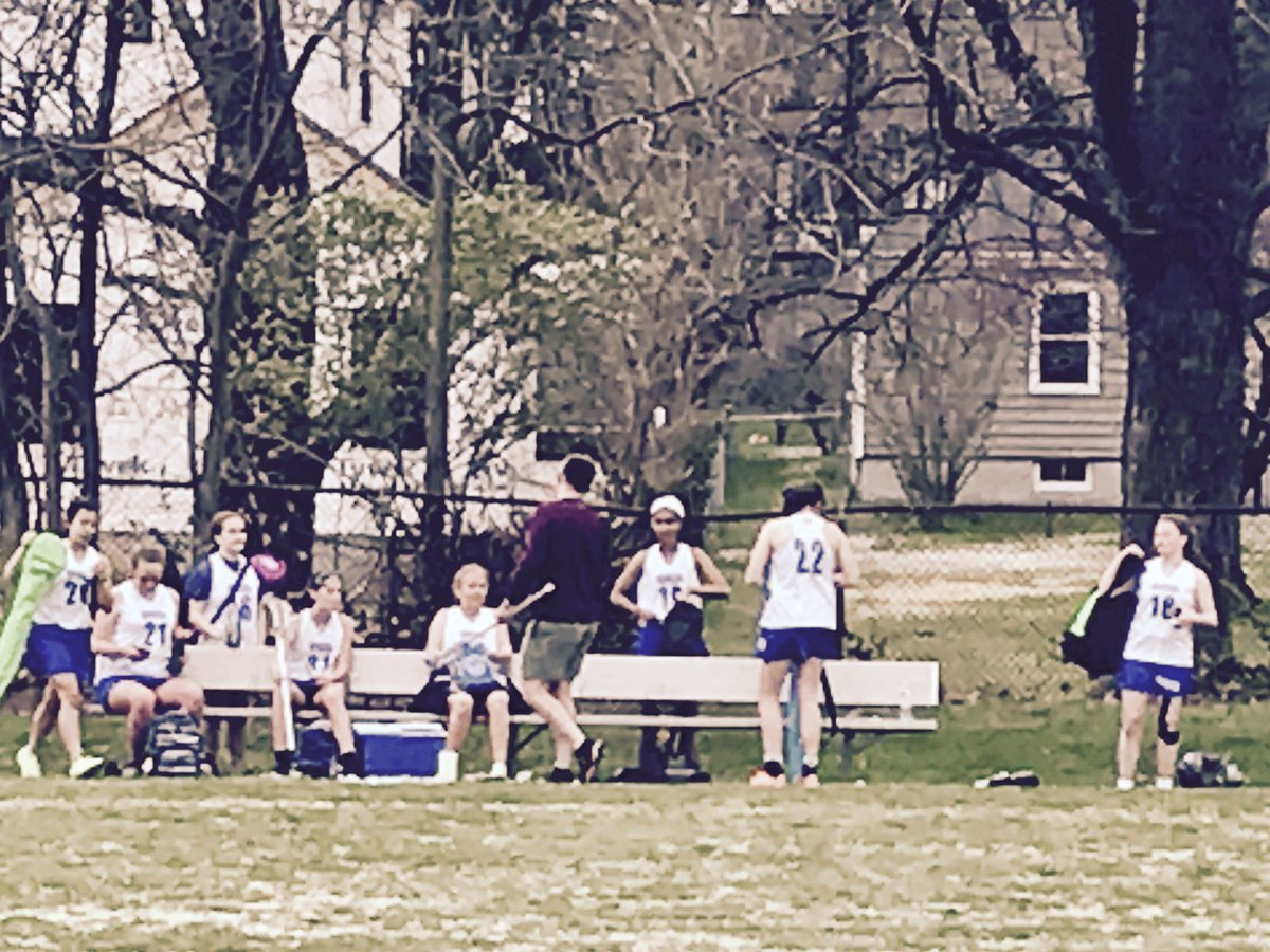 sbonat's tweet photo. Nice job, coach. ❤️ watching @bonatonit coach our daughter. https://t.co/0yToUZ33ZK