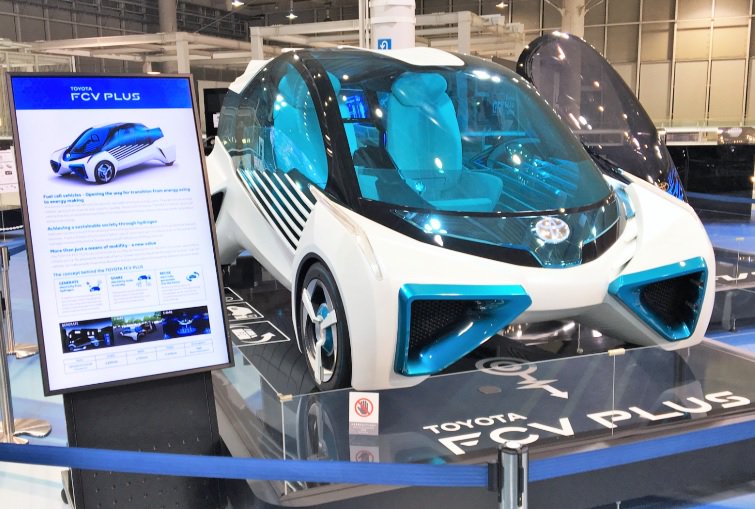 magicalhappy's tweet photo. ☀️きのう、豊洲のメガウェブで見た
✨TOYOTA✨FCV PLUS✨FV2✨
FV2は2013年
FCV PLUSは2015年
東京モータショーで
展示されていたそうです～✨
#TOYOTA #FCVPLUS #FV2
#豊洲 #MEGAWEB #メガウェブ https://t.co/7hzxMkY05P