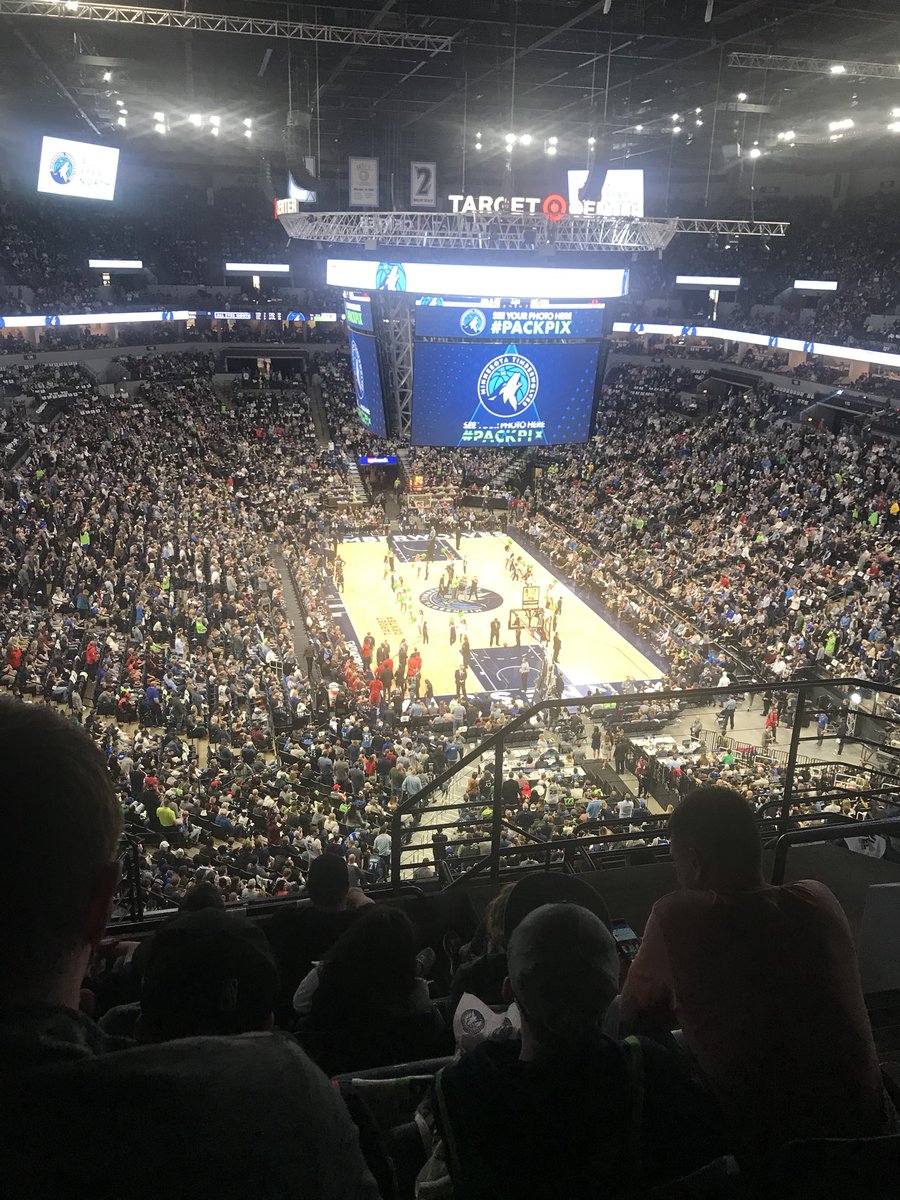 joelynch412's tweet image. #wolvesin6 #packpix
