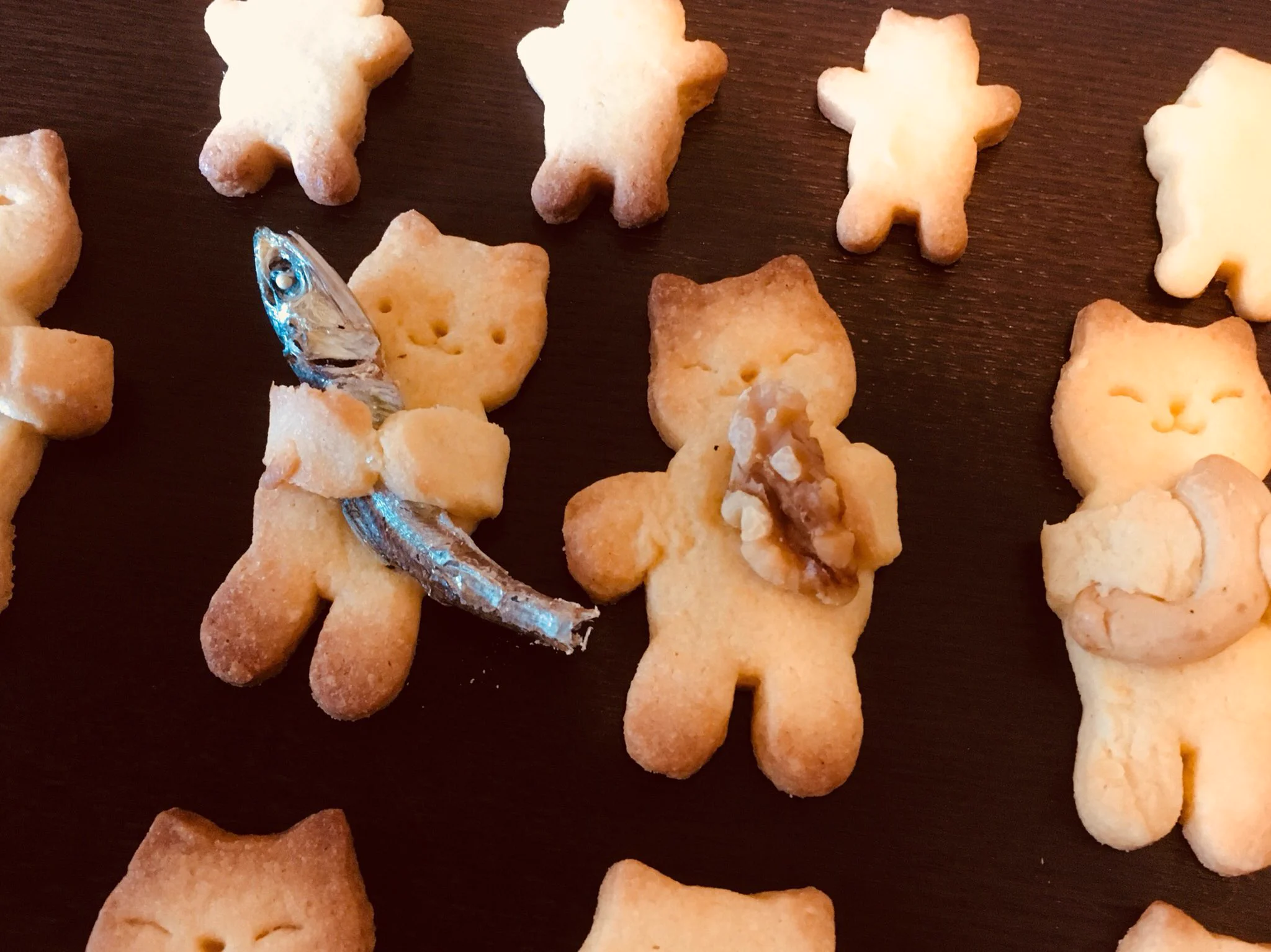 可愛すぎて食べられない？母の手作りにゃんこクッキーｗｗ