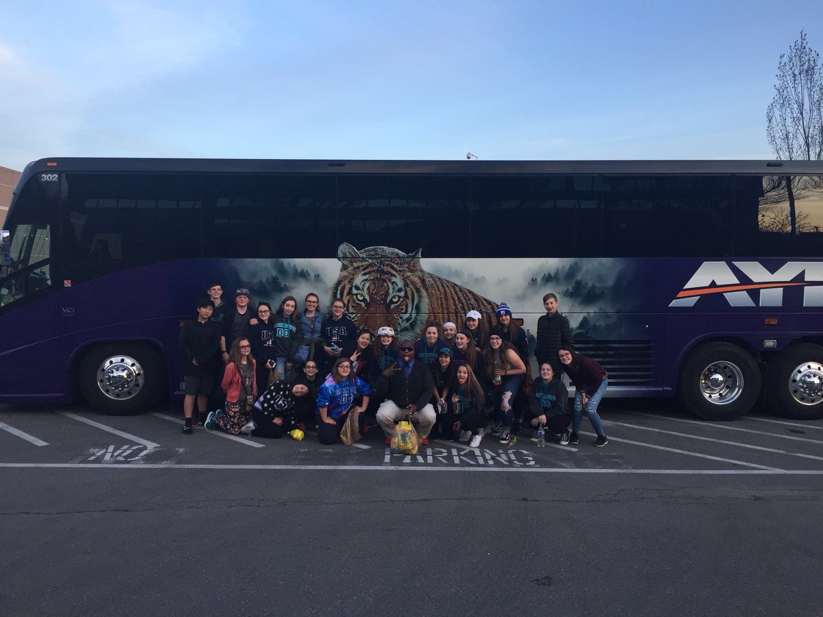 SraSwenson's tweet photo. #sfms8thgradetriptoDC #SFCSDProud #chazdoesitright Last leg of our trip from Williamsport, PA Wegmans #littleleaguehalloffame #americascapital #priscillathetiger https://t.co/0Sdr38weNf
