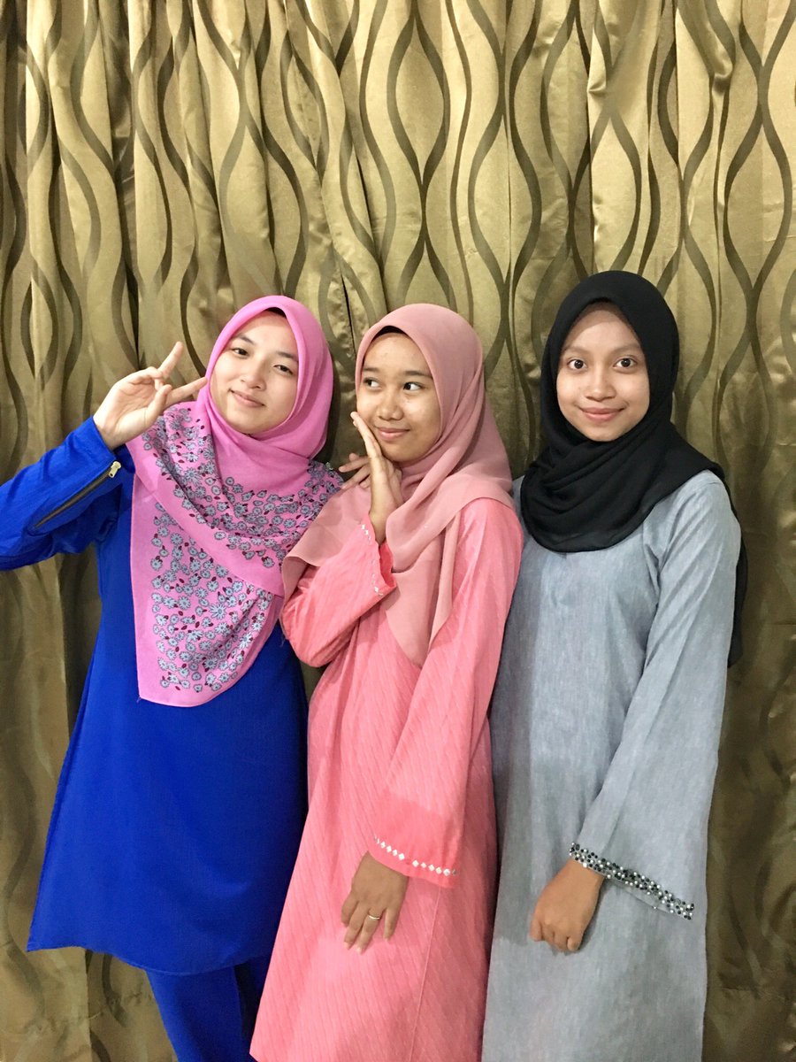 Farhatul_iza's tweet photo. sis2 bawangg apabila berjumpe #Cousin #Sebaya https://t.co/QrD4IT6INe