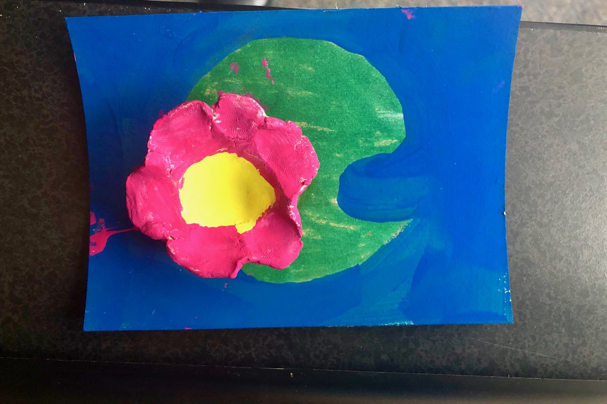 MsWiningArt's tweet photo. Kindergarten water lilies @DiemerEagles512 https://t.co/5tpcJMbO9s