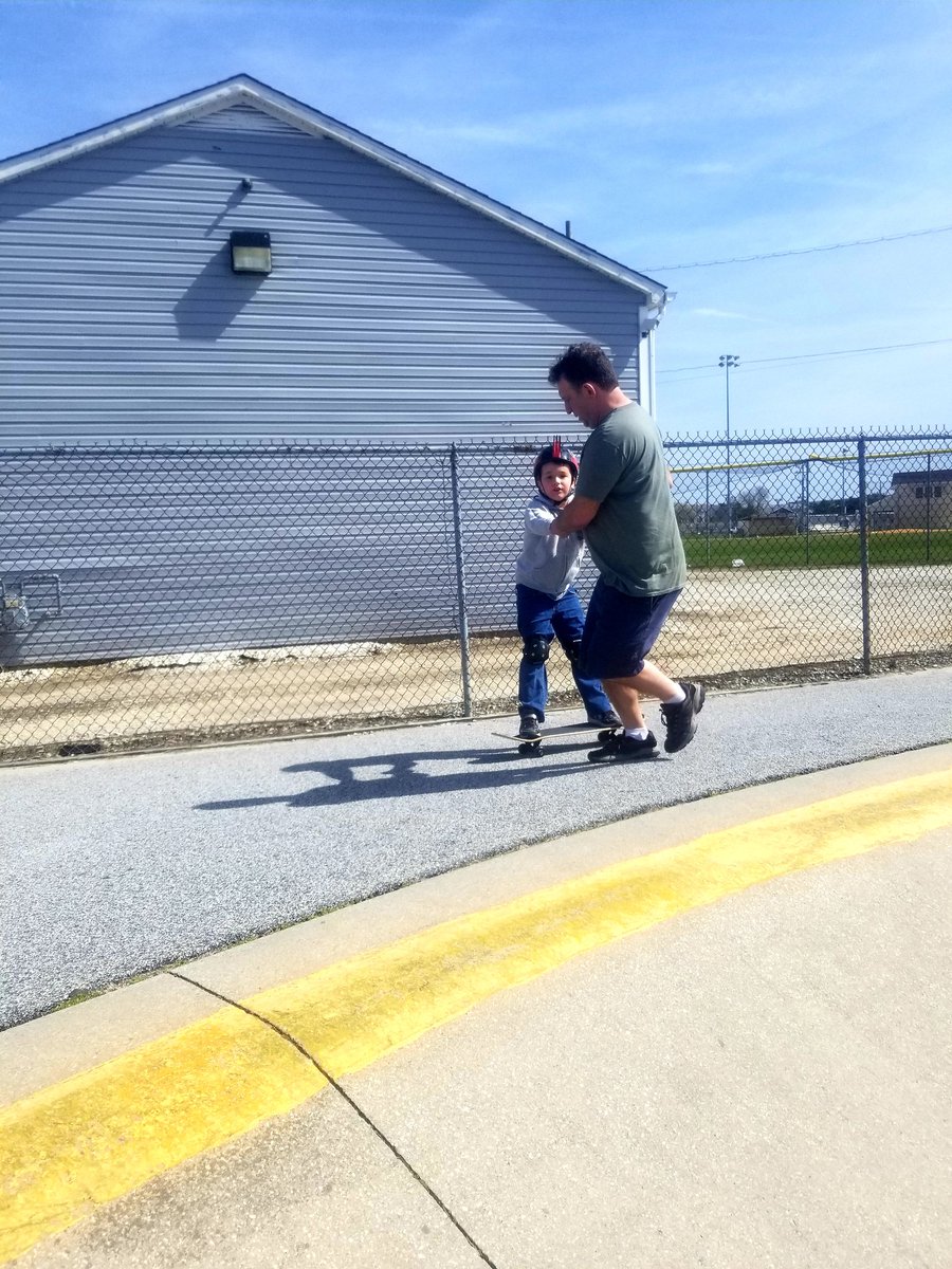 cindyfertsch's tweet photo. Great day at the Brigantine skatepark!!🌞 #heartofsurfing #milesofsmiles #capabilities #Autism https://t.co/i8wBxRSA2H