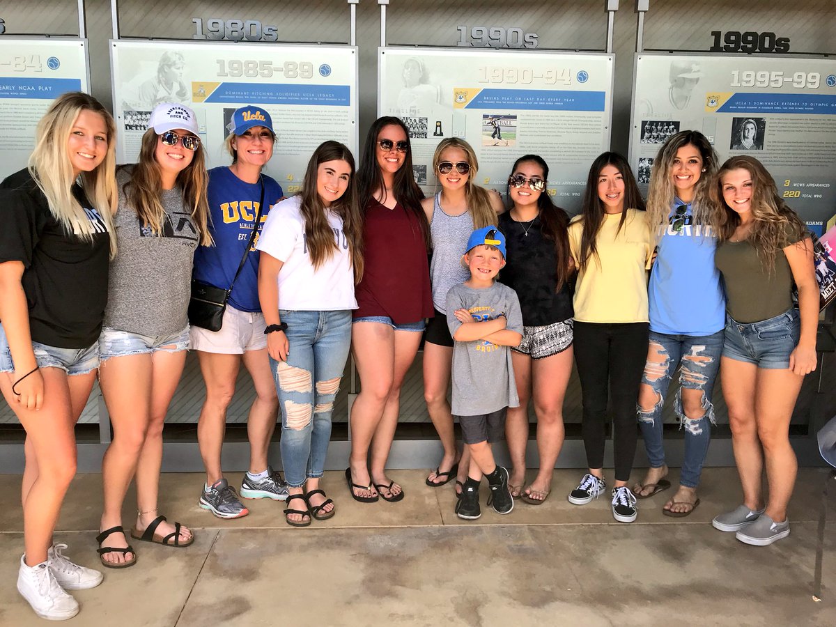 Lady Broncos take a day trip down to the UCLA v. Washington Softball game today along with our very own Alumni Coach Dale!! ⚾️💙💛