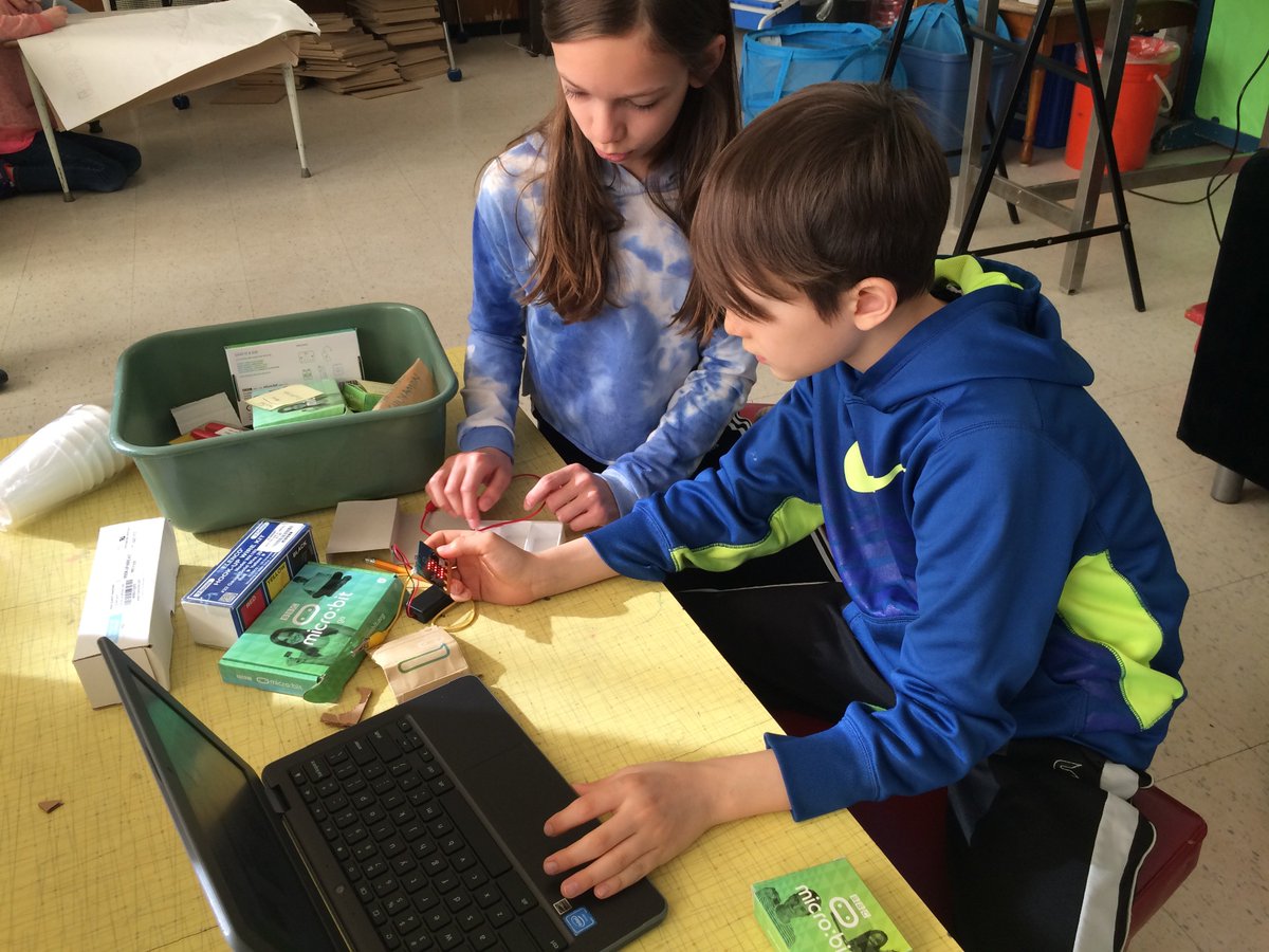 McM_MsT's tweet photo. #Arcaderade #greenteam more testing, debugging & testing our code! @makeymakey cardboard skeeball game and @microbit cardboard fooseball (&other games too) It has definitely been a busy week of refining our writing tasks, iterating our designs & creating our items for #mcmbizday https://t.co/nptjwBoufU