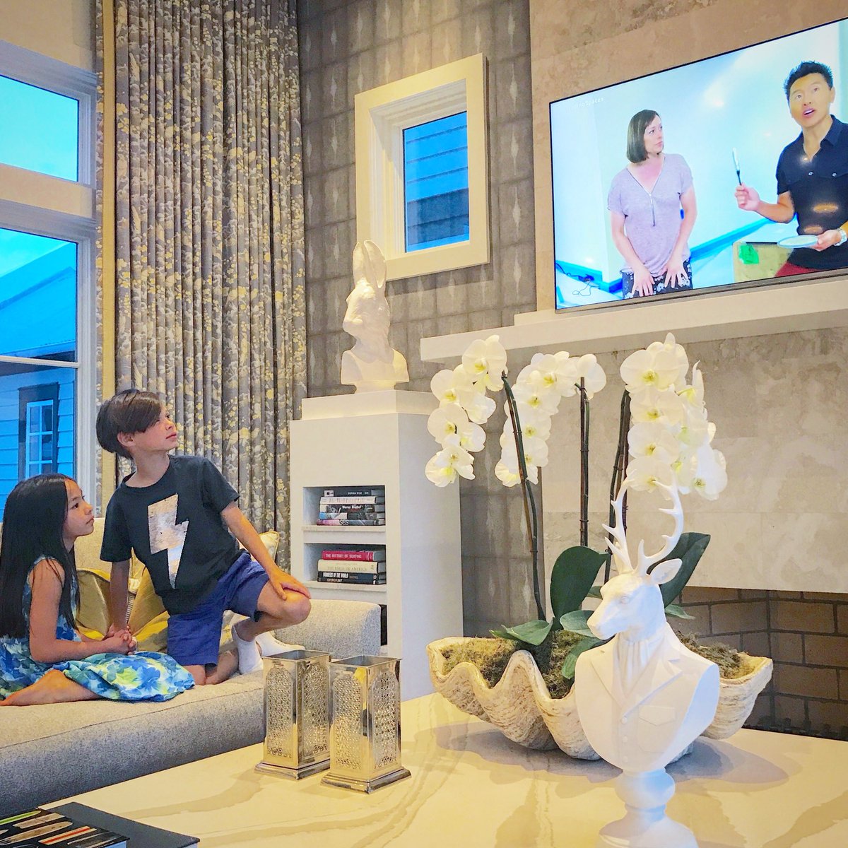 VernYipDesigns's tweet photo. Family night watching my episode of #TradingSpaces on @TLC. These two are hysterical with their commentary! #familynightfun #imaluckyguy https://t.co/CeIudV8egk