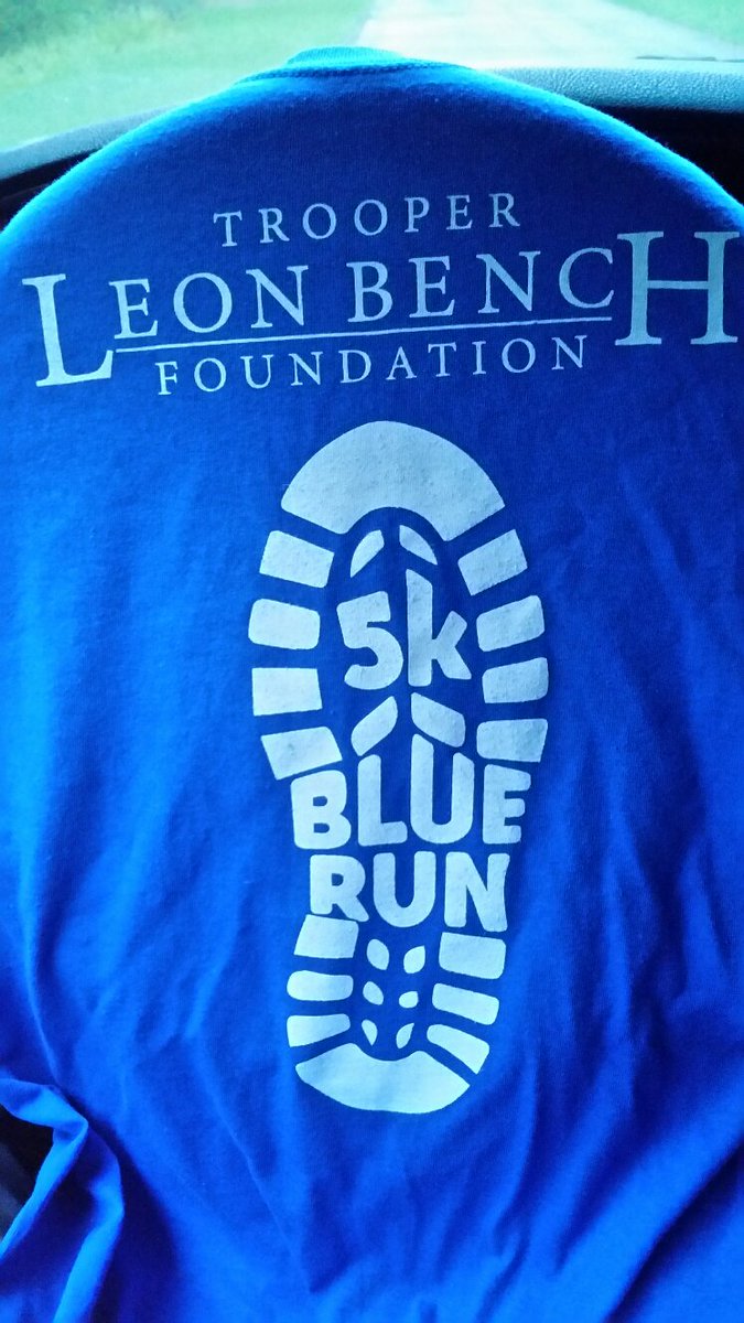 TrpDurant's tweet photo. We are about to start the first annual Trooper Leon Bench Foundation 5K Blue Run, in Sapulpa. Lots food and entertainment. Trooper Bench's "LAST CALL" , Taps and lighted blue balloon release to follow immediately after the final runner finishes the finish line. https://t.co/stpuHUeZV0