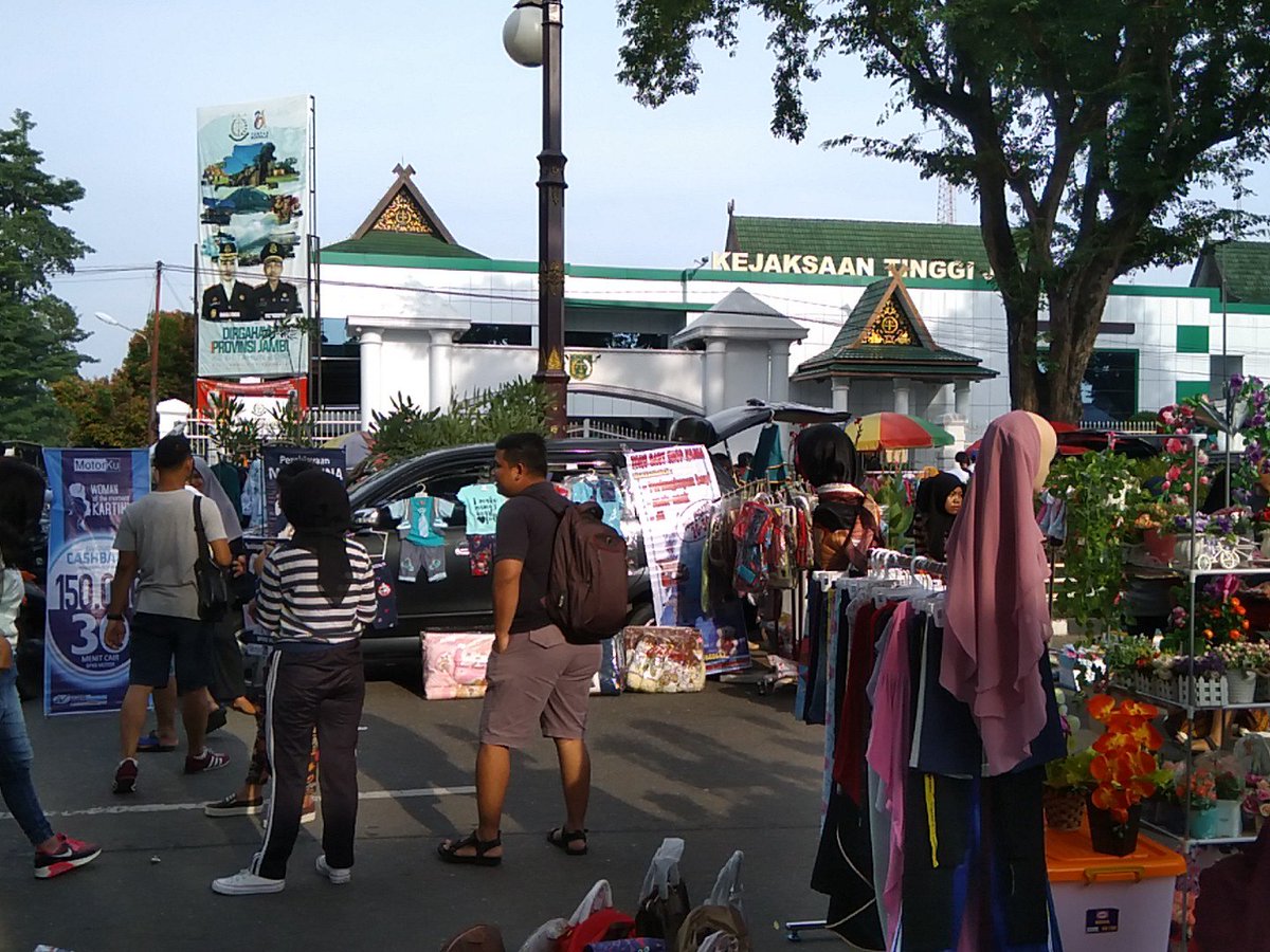 Kegiatan Rutin CFD Gubernur Telanaipura
#Lapakpedaganggubernur

Lokasi
Kania Baby Shop
Depan Kejakasaan Tinggi Jambi

Ph. 081366688643