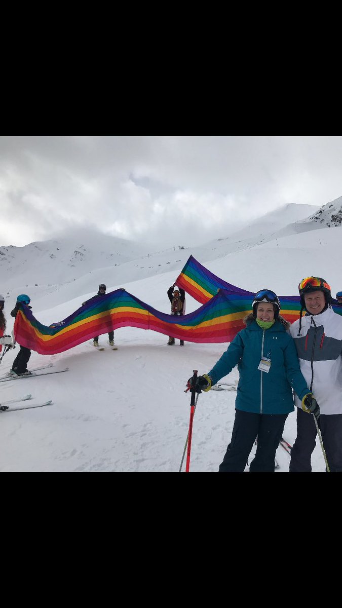 #bigflag #amazingteamwork #ForeverProud <a href="/JasperPride/">Jasper Pride & Ski Festival</a>