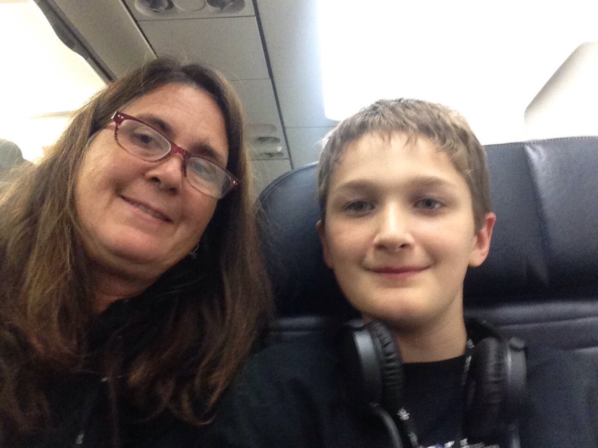 alexandersul17's tweet photo. Heading home tonight from FRC Worlds bc I need to study tomorrow for History and Spanish tests but watching closing ceremony on twitch. https://t.co/Kjmvkigmc4