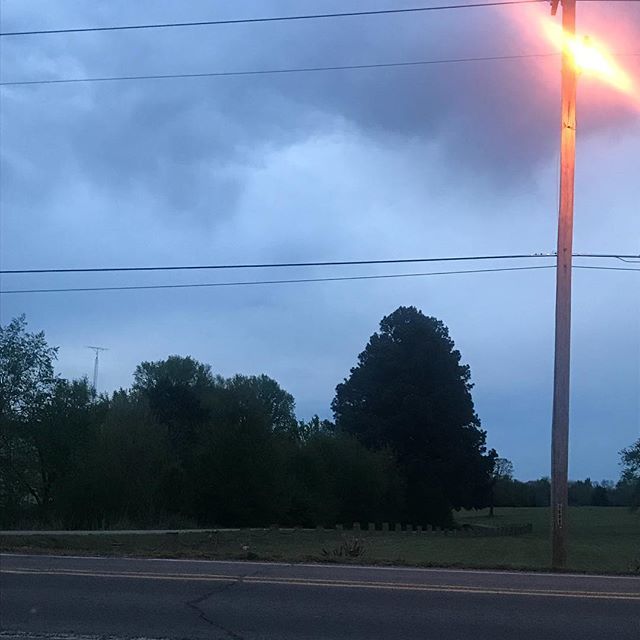 BikesBows's tweet photo. I honestly love running in the rain, it’s calming, energizing, empowering. There’s also satisfying that you’re out there and the others aren’t. Don’t wait for something to fall into your lap, if you want something take it. If you wait for perfect conditions, you’ll never get… https://t.co/Q3tnnkK1EZ