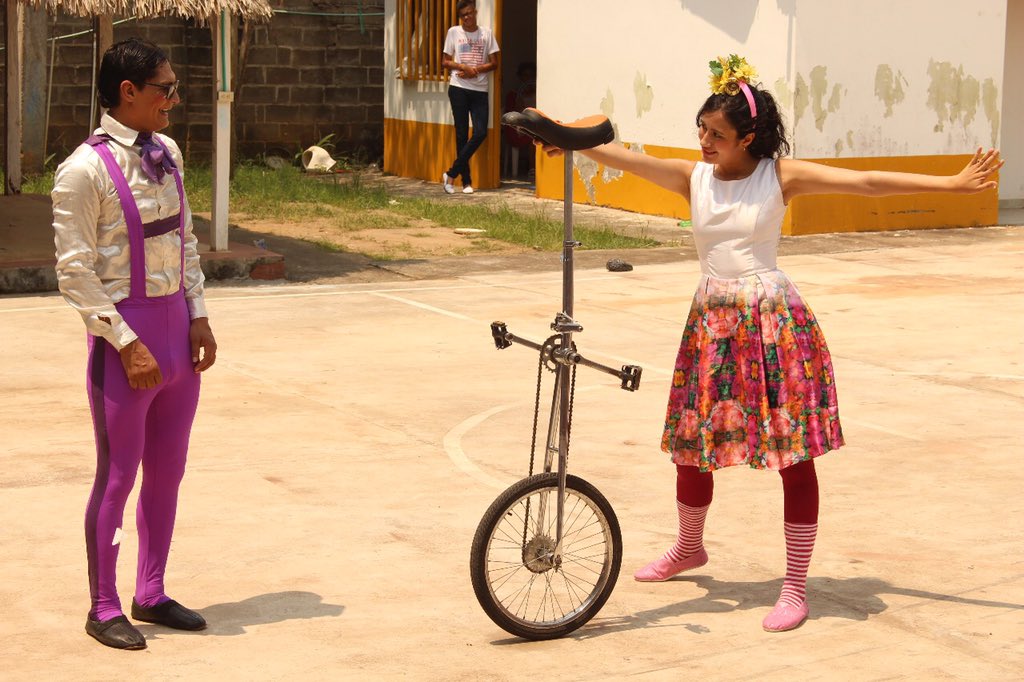 karenabudi's tweet image. Con nuestro proyecto Circópolis, los niños, niñas y adolescentes se divierten y aprenden a través del teatro, el circo y la danza, en San Pablo (Bolívar). Buscamos promover experiencias innovadoras para la prevención de vulneraciones y promoción de sus derechos. #PrimeroLosNiños