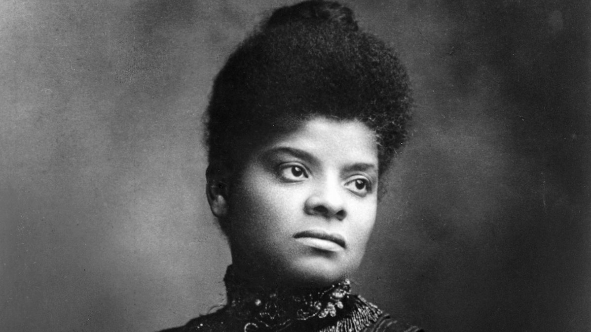 chicagotribune's tweet photo. "We need a true testament to her life": For family of Ida B. Wells-Barnett, hopes that renewed interest translates into a monument https://t.co/1bA1yOrzSC https://t.co/CuDYnYute6