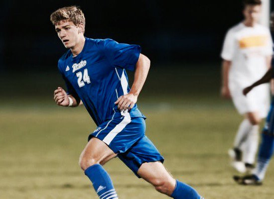DrakeMensSoccer's tweet photo. Goals from Jaimes, Fahner, and Merideth lead the Bulldogs to an impressive 3-0 win tonight and help close out the spring season undefeated! Thank you to all of our fans and sponsors for your support throughout the spring! @DUBulldogs https://t.co/QAjbL232Iz