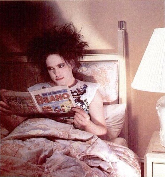 Happy 59th birthday, Robert Smith! 