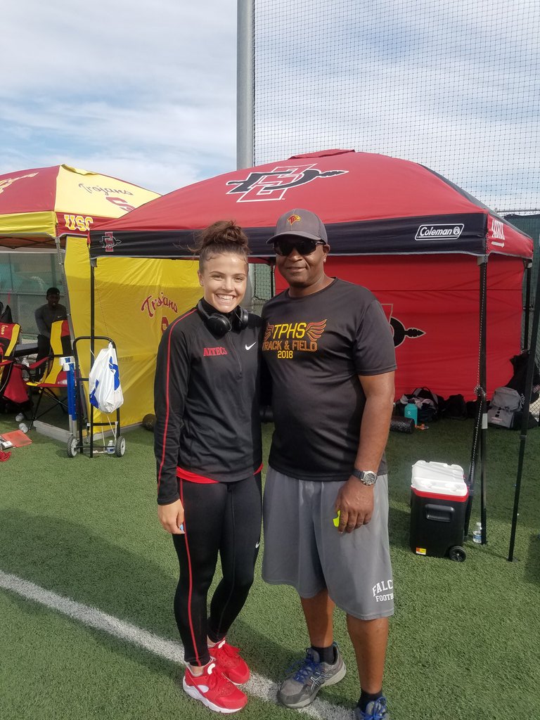 STEP_CoachBmo's tweet photo. I ran into Callista "White Lightening" at Mt. SAC Relays. #sdsutrack #aztectrack #steprep #stepacademy https://t.co/bHF1tZS6IA