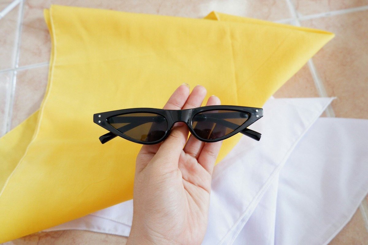 sai_nz's tweet photo. #แว่นตาวินเทล  #แว่นตา  พร้อมส่ง120ชิ้นที่2ลดเหลือ70บาท 😎🕶 https://t.co/pnnjhAesC3