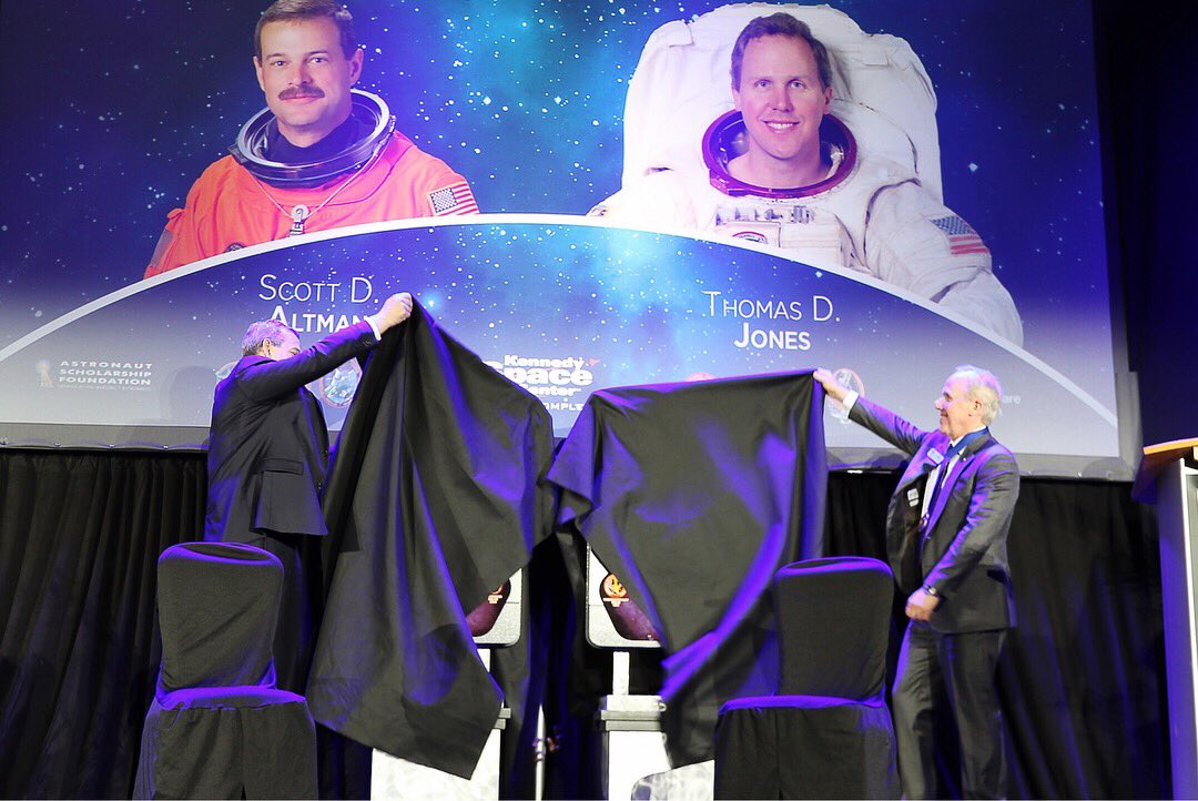 AstroScholarFdn's tweet photo. Congratulations to this year’s U.S. Astronaut Hall of Fame Inductees, Tom Jones and Scott Altman. Thank you to all who have joined us at @ExploreSpaceKSC for today’s exciting celebrations. https://t.co/h17rfjUfbm