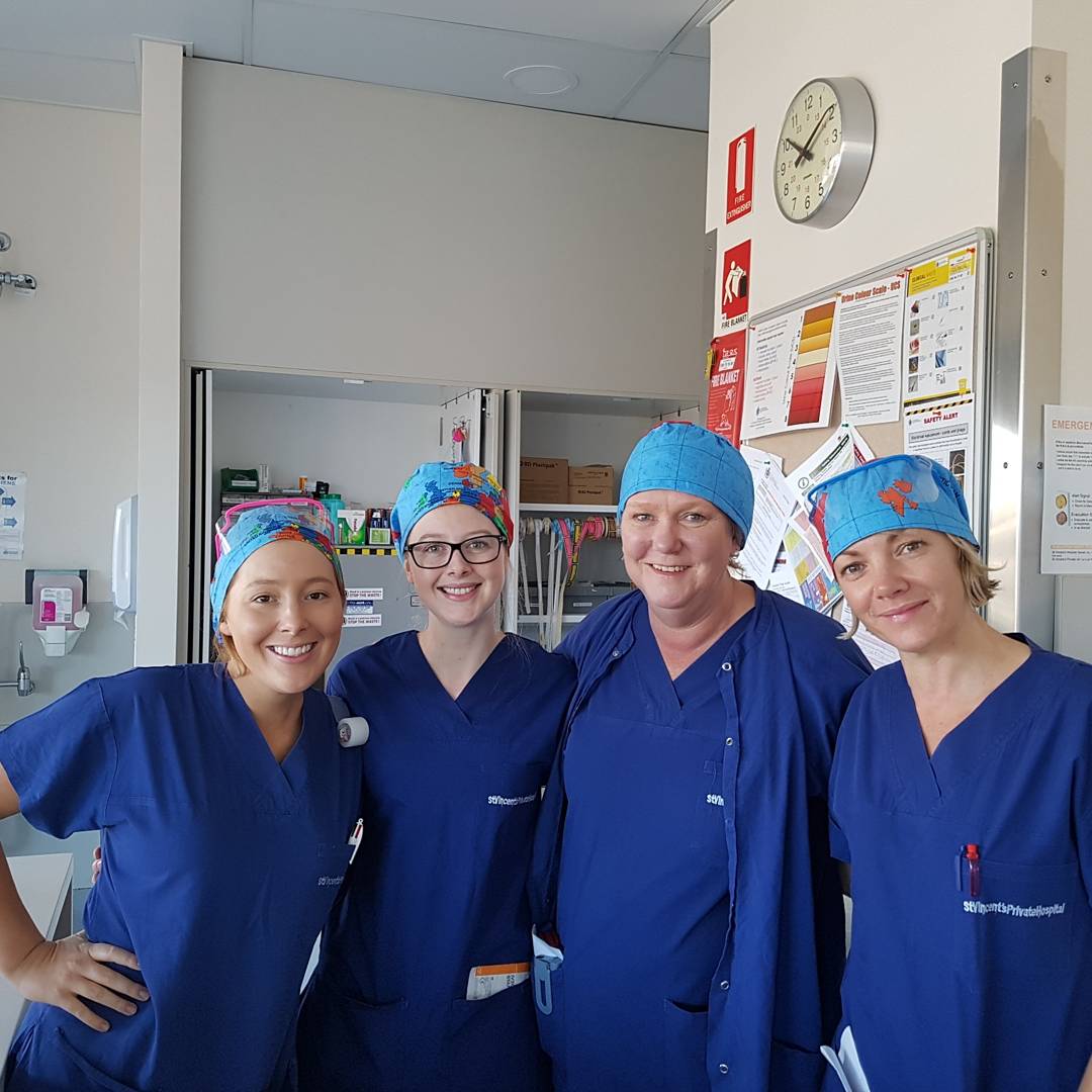 GarvanInstitute's tweet photo. We love Jane!

She's having treatment for cancer at the moment, and spending a lot of time in hospitals. So, Jane and her Mum decided to make beautiful and bright theater hats, and sell them to doctors and nurses to raise money for Garvan.

Thank you Jane, you're amazing. https://t.co/C2G0Kv2iTV