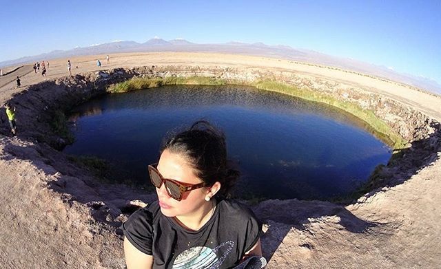 AChilepoh's tweet photo. 📸 @_katherine_shots_ - Los Ojos de Salar🇨🇱 hace que parezca genial que en medio del desierto encontremos agua dulce 👏🏻 #ojosdelsalar #salar #sanpedrodeatacama #regiondeantofagasta #venezolanaenchile #achilepoh #chilegram #chilepic #chile_greatshots #trekking #trekkingc… https://t.co/BQnWhoA0cS