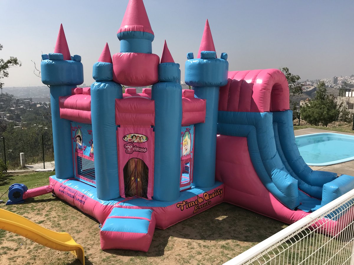 TimeQualityE's tweet photo. #Inflable #Princesas Para este mes del niñ@ no pierdas la oportunidad de regalar a tus pequeños mucha diversión saltando de alegría #TimeQualityEvents #CalidadTime #DiversionGarantizada https://t.co/tL7dgcpIcq