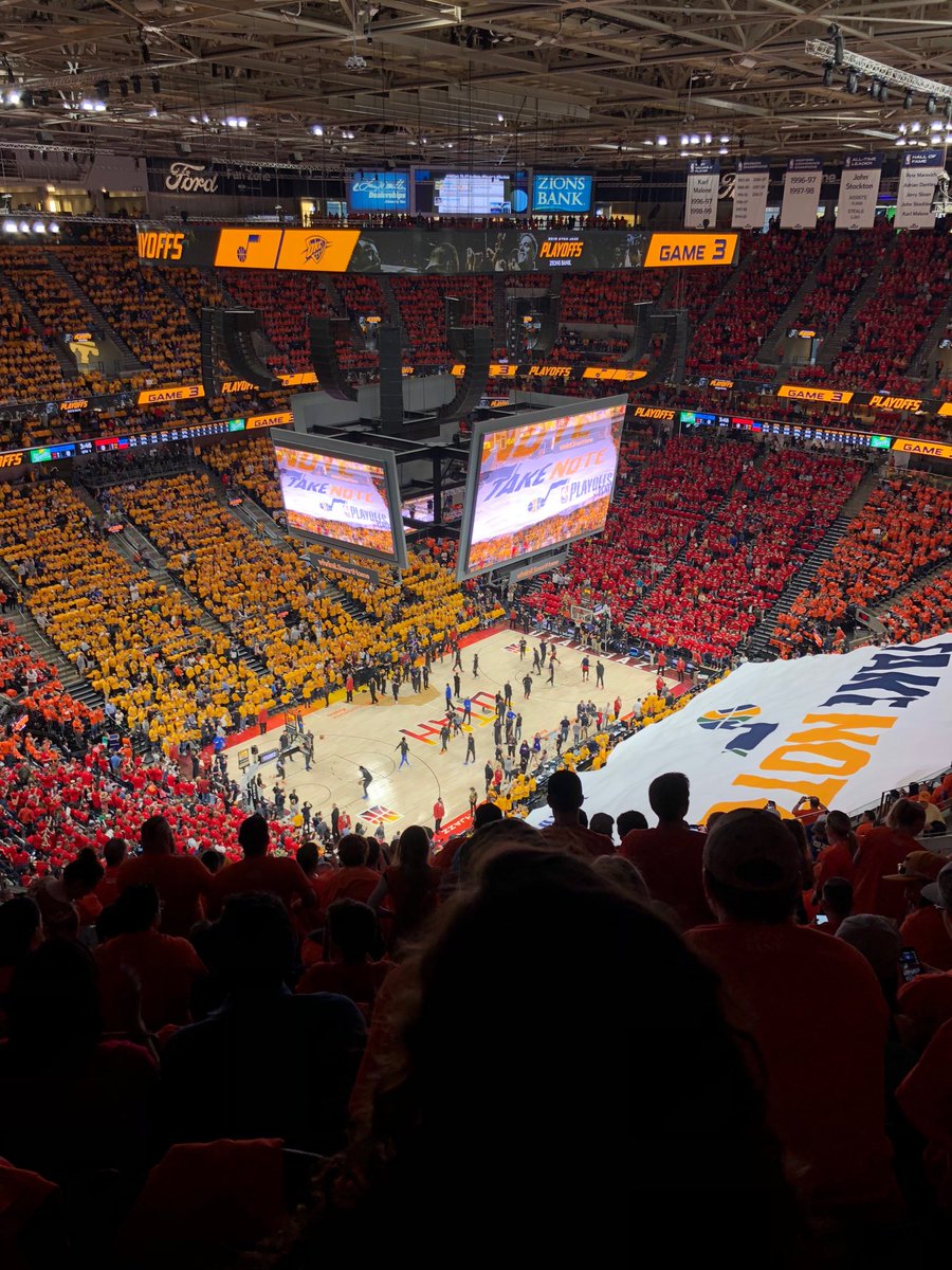rjjazz97's tweet photo. Great view before the game. #lesolsonit https://t.co/EOAHwY2AzM