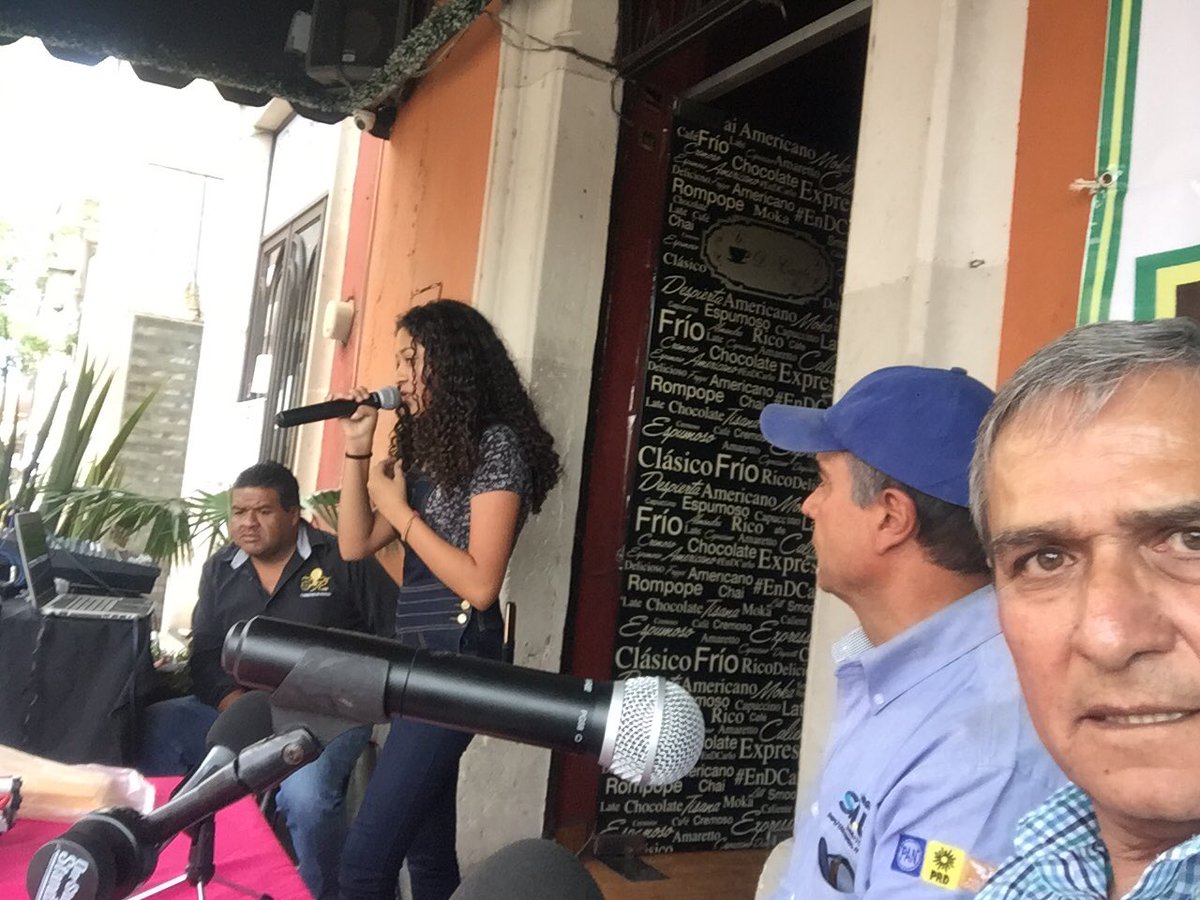 Con <a href="/JorgeSalum/">Jorge Salum</a> en <a href="/DCarloCafe/">D´Carlo Cafe</a>  en <a href="/ceid_ac/">CEID ¡Ve por ti!</a> <a href="/contextodgo/">Contexto de Durango</a>