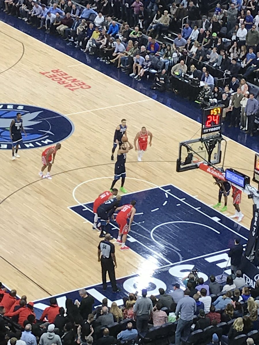 GBos2's tweet image. #WolvesIn6 #HowlTowel