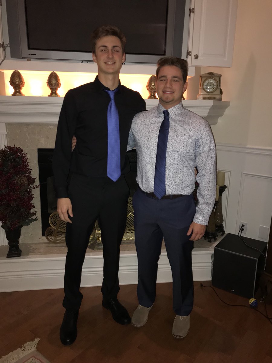 KellanBeall's tweet photo. Happy bday you sexy beast @Jbrosty19 https://t.co/QzXVelCKpo