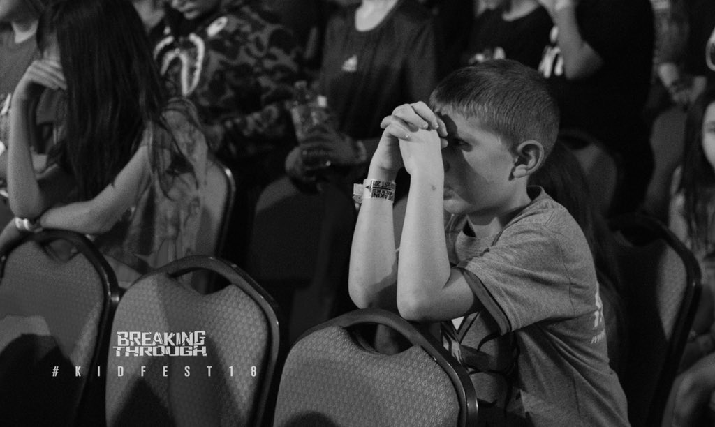 cogkidmin's tweet photo. YOU ARE THE GOD OF THE BREAKTHROUGH! Kids are still in the alters seeking baptism in the Holy Ghost! Hundreds of boys and girls have responded to the call of God tonight at Midwest #kidfest18! Last session in the morning! Please continue to join us in prayer! https://t.co/rag7sStdx0