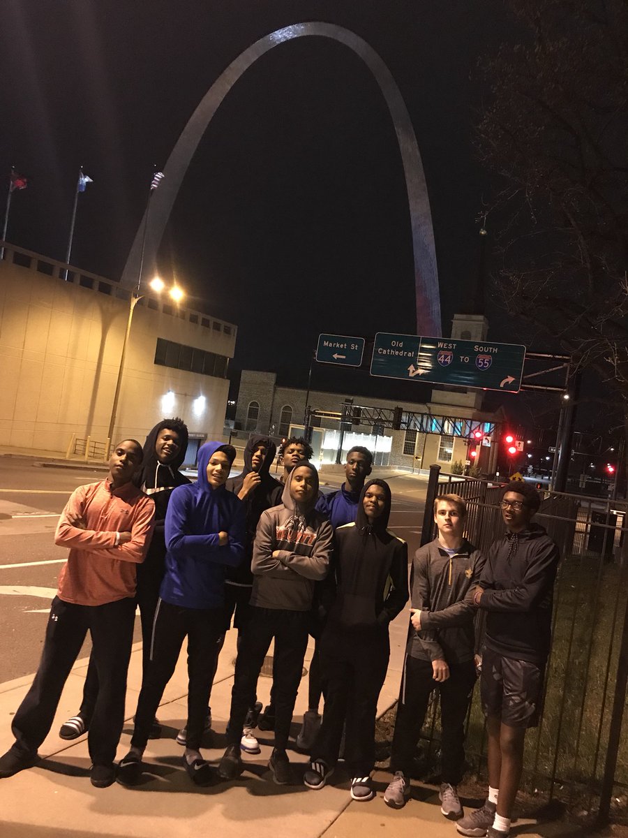 coach_JBalik's tweet photo. @bama_celtics 2020 take over St Louis #AllGreenEverything @iamCoreyBoston @Zane_Nelson0 @Camjglover @_cglov3 @IsaacSims11 @ESPN_Khris @nick_bonifay @EricLavonn @56607d9f9b6d43b #comeupszn https://t.co/UQQTYzR0SG