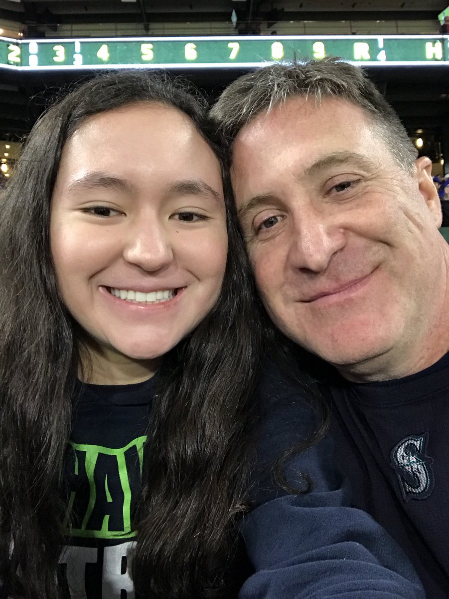 azseafan's tweet photo. @whereiroot in AZ with my son but ♥️ in #seatown, while my hubby and daughter are in TX watching @Mariners on their annual father/daughter #GoMariners weekend. https://t.co/SAmHGl1idL