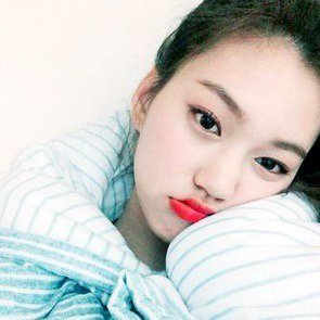 kpopgfmaterial's tweet photo. doyeon • ioi (former member); weki meki https://t.co/XoyHl86z85
