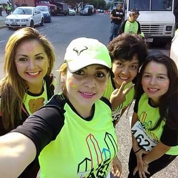 samba14's tweet photo. La de Abril #4 6k #lanocturnadesatelite #thepartyrun #YoElegiCorrer https://t.co/M2iCiF0eHv