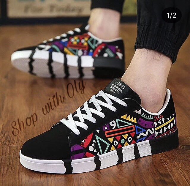 I have this urban sneakers still Available N4,500 only. Please help me retweets