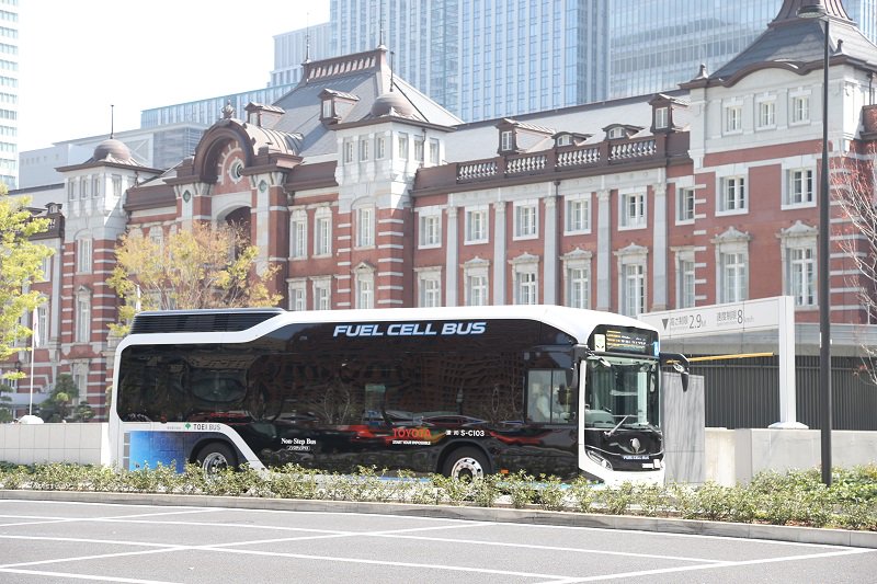ToyotaMotorCorp's tweet photo. #Toyota believes the widespread use of #hydrogen will make a difference. First, learn what the #Sora #FCBus is all about, as we kick off a series of #environmental posts this week to celebrate #EarthDay: https://t.co/cjKac5ZESe #sustainable https://t.co/xYFaeZnwDA