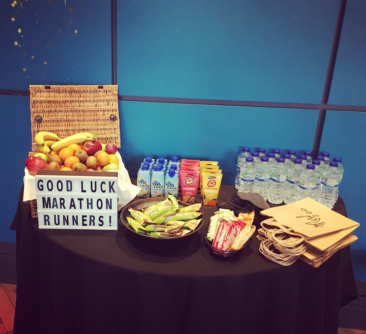 ohbritishone's tweet photo. Sending our guests off ready for the day! 🥇🏃🏻‍♂️🏃🏼‍♀️
@MalmaisonHotels @TheLondonMal 
#londonmarathon2018 #sundayfunday #malmaison #malmaisonhotels #malmaisonlondon #teammal https://t.co/yimg5xK04d
