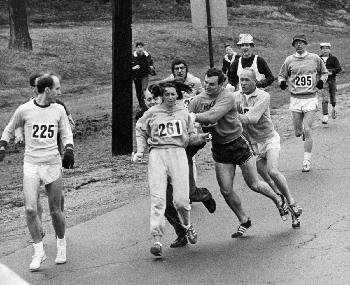AndrewBloch's tweet photo. In 1967, Katherine Switzer, aged 20, caused absolute scenes running in the Boston Marathon when women were banned. She was the first woman ever to run a marathon. Today she’s 71 and running the #LondonMarathon https://t.co/czF7cYd9Ry