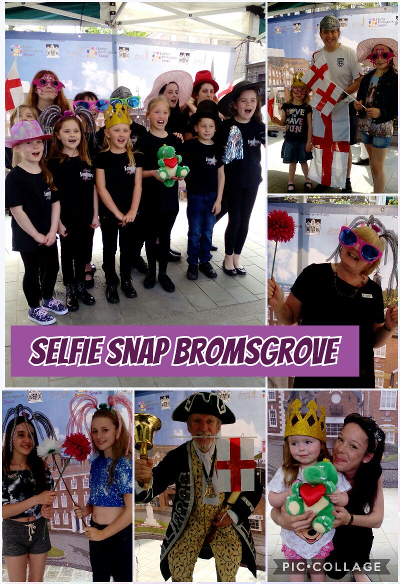 bromsgrovesoc's tweet photo. #photobooth snaps #Bromsgrove @Tristanharris76 @BromStandard @ArtrixArts @FriendsStJohns #towncrier @BromsgroveDC https://t.co/DgaXi6N9cz
